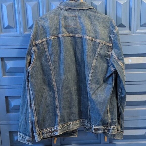 J29 LEVI STRAUSS & CO Trucker Jacket Model #72334 - Picture 5 of 5